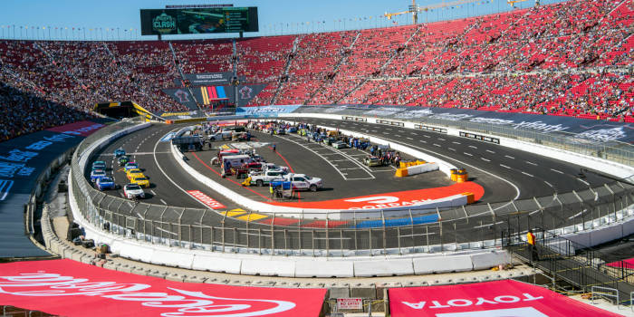 2025 วิดาภุมบุก 400 NASCAR ออดด์ สเก็ตช์ และการพยากรณ์
