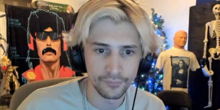 xQc ดึงมีดกระดูก CS2 แบบพิเศษแม้ได้โดยมีความน่าจะเป็นต่ำ